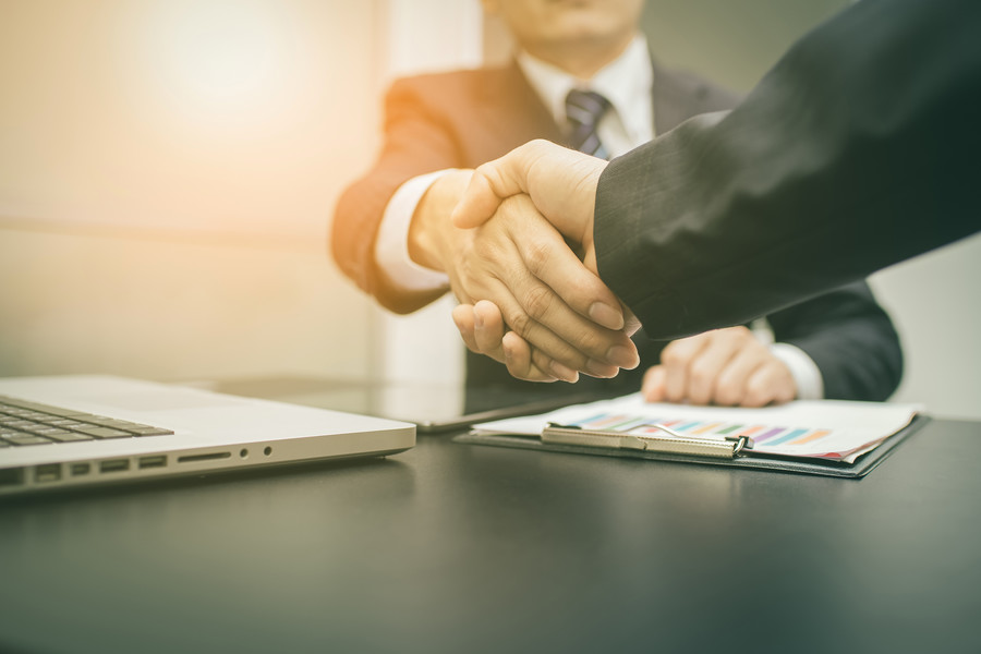 松江律師解讀：父母有權(quán)拒絕成年子女“啃老”，倡導(dǎo)社會(huì)正能量