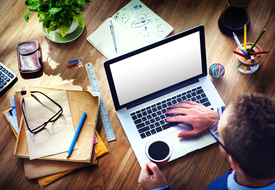 上海律師咨詢網(wǎng)視角下的“千萬級”帶貨主播“麥琪啦”事件:法律與道德的雙重審視