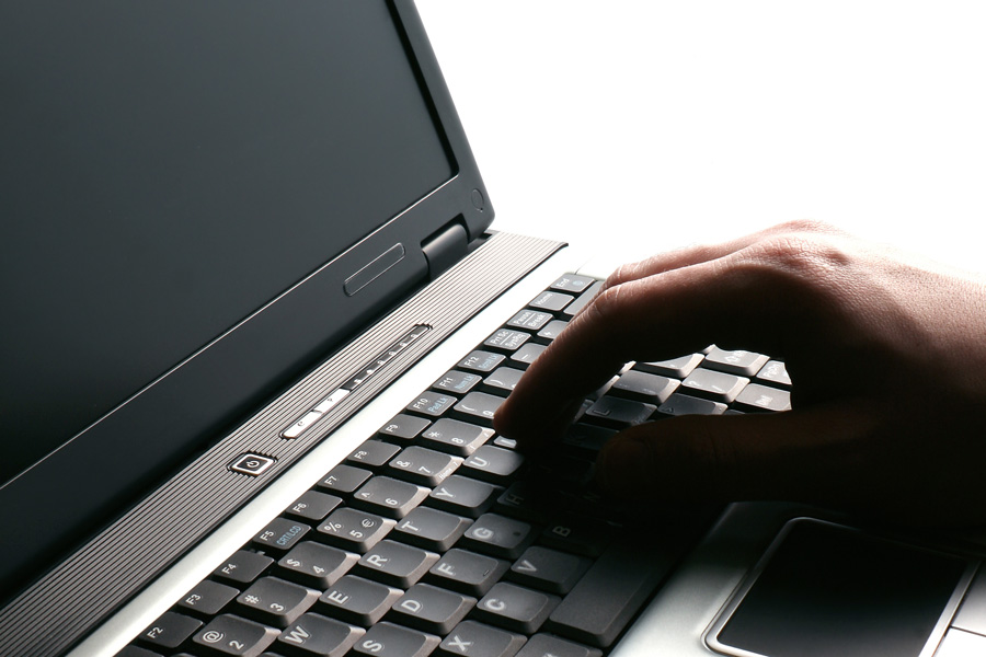 上海擅長(zhǎng)刑事律師為您講解偷盜下水道井蓋后導(dǎo)致他人摔成重傷如何認(rèn)定