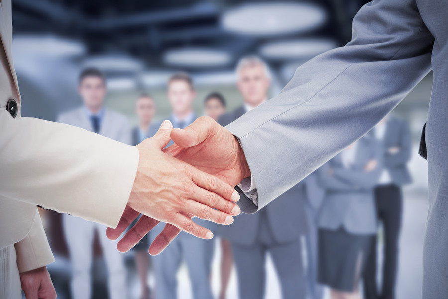 上海訴訟律師解讀:被法院起訴是否會通過短信通知