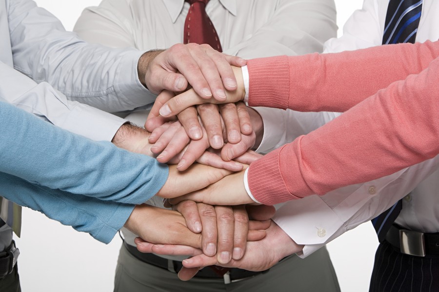 上海律師咨詢網(wǎng)視角:公共隱私權(quán)保護與網(wǎng)絡(luò)直播行為規(guī)范的探討——廣州白云機場偷拍事件的法律分析