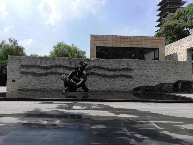 將假幣存入銀行卡構(gòu)成什么罪？上海刑事大律師告訴您