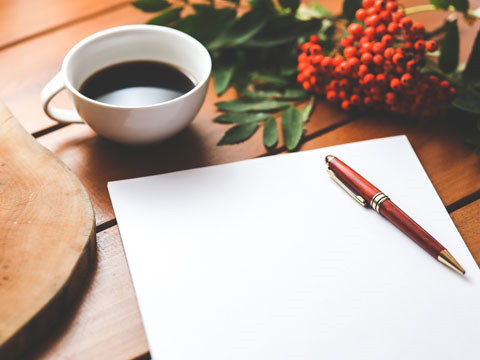 浦東老港鎮(zhèn)律師列訴訟離婚協(xié)議書范本